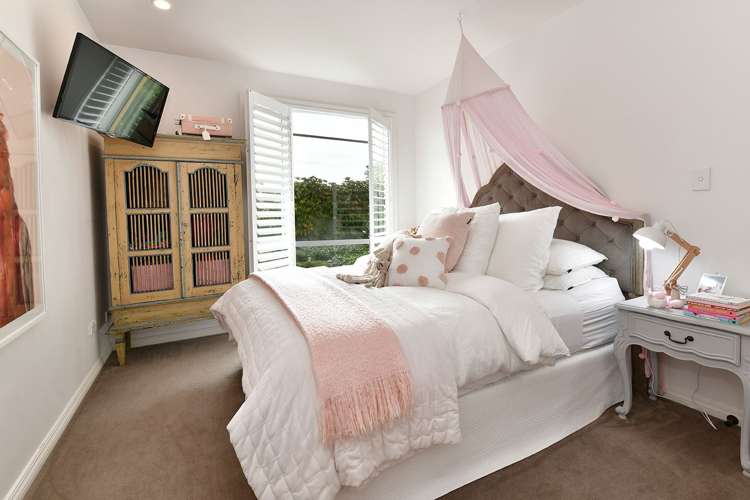 1 Waterside Crescent Gulf Harbour_21