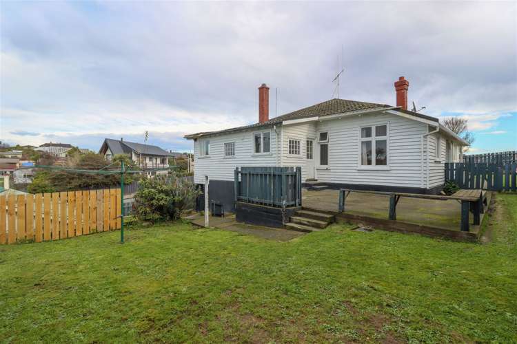 169 Le Cren Street Seaview_13