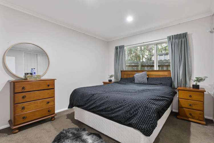 34 Erne Crescent East Tamaki_16