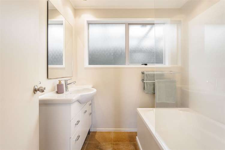 58 Hartley Terrace Massey_11