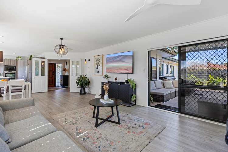 16 Luculia Drive Mount Maunganui_6