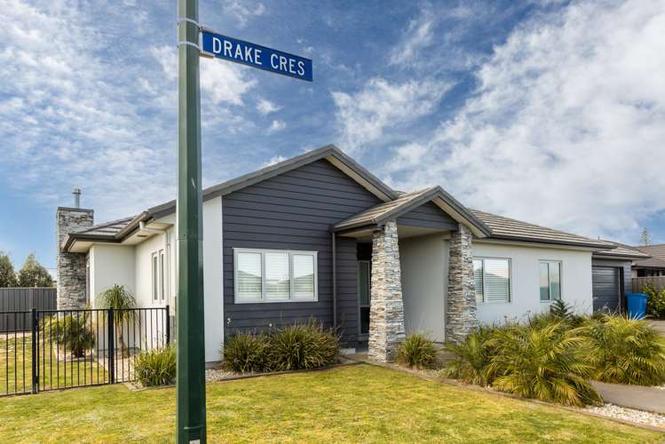 44 Drake Crescent Awatoto_11