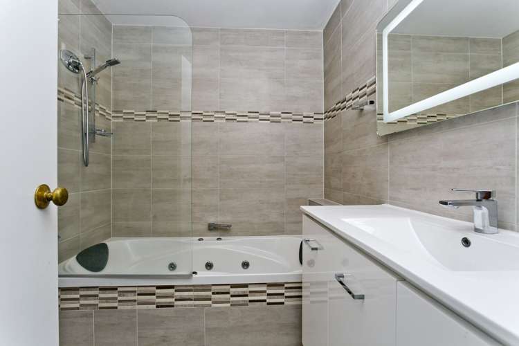 1/8 City View Terrace Birkenhead_13