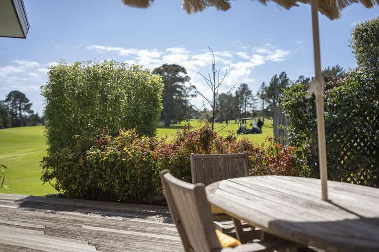 2/41 West Fairway Golflands_23