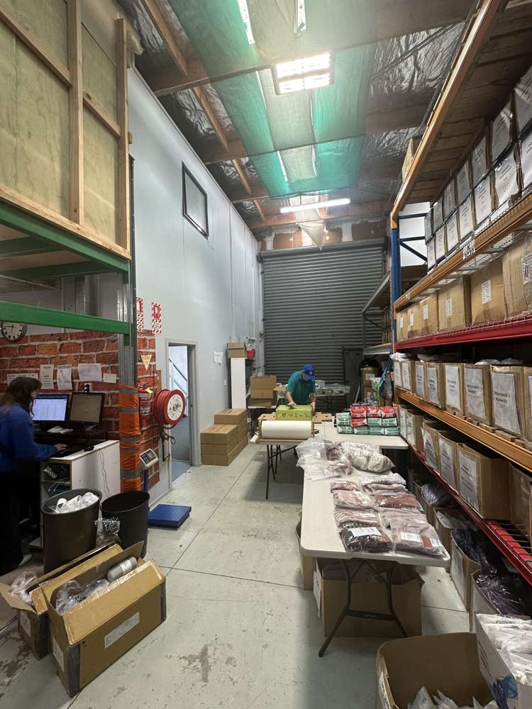 3/2 Westech Place Glen Eden_2