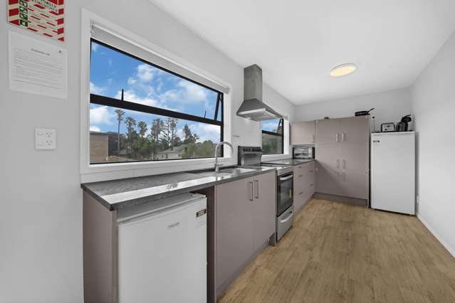 6/64A Rosella Road Mangere East_4