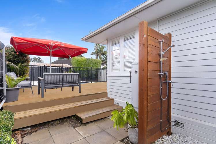 61 Beach Road Te Atatu Peninsula_14