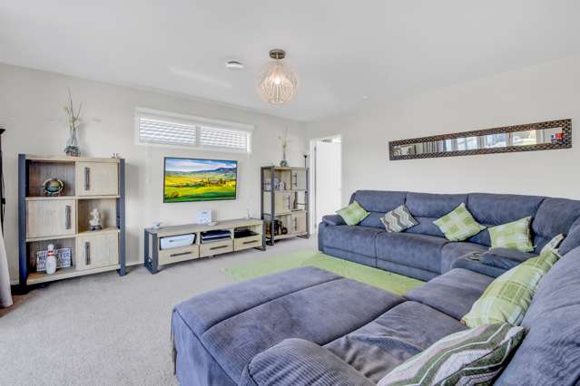 68 Rowan Avenue Aranui_3