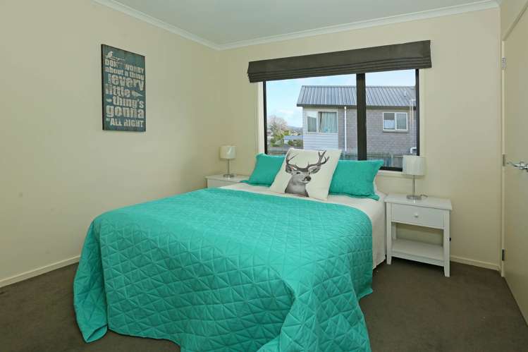 16 Vino Cina Heights Ranui_12