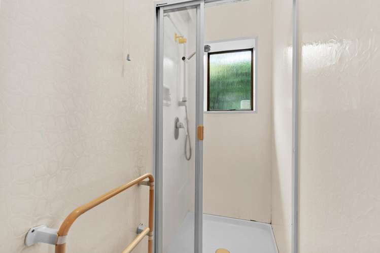 11a Oates Road Glen Eden_12