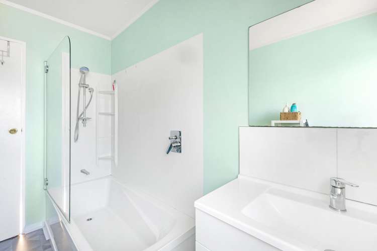 47 Wallath Road Westown_18