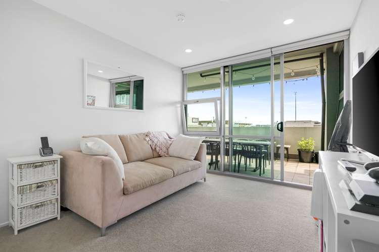 504/30 Beach Road Auckland Central_9