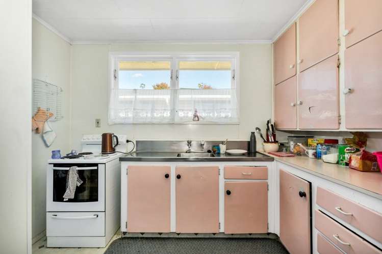 6 Emerson Road Clover Park_7