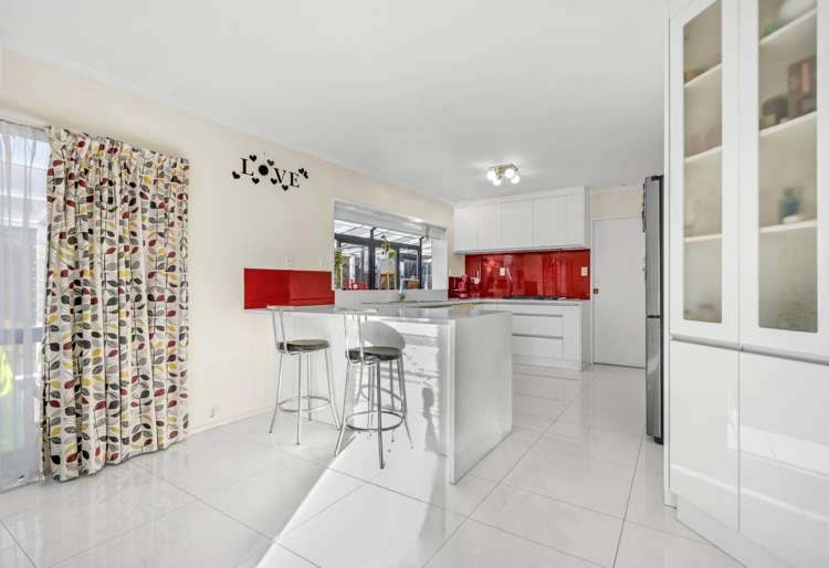 4 Farmdale Court Flat Bush_9
