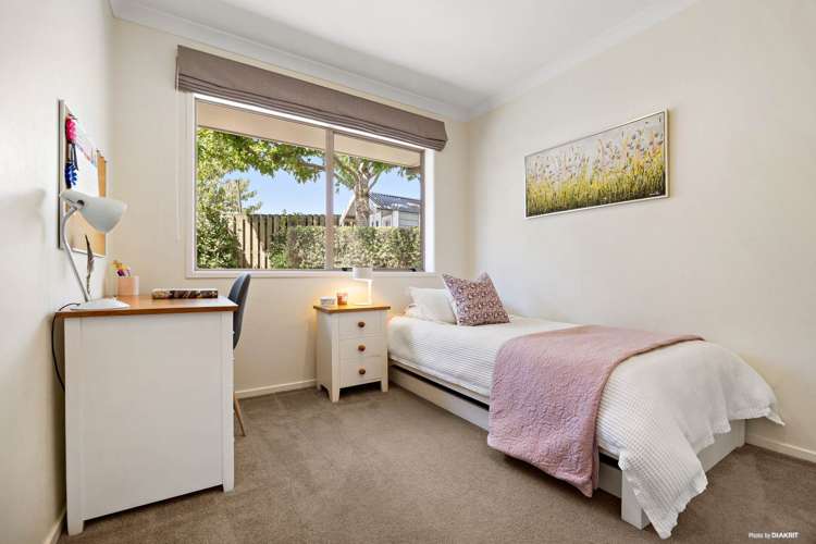 2/6 Carriage Close Northpark_12