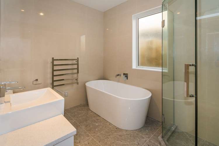 14 Bridget Court Red Beach_16