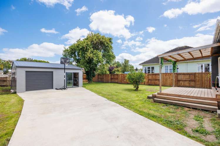 23 Park Road West End_24