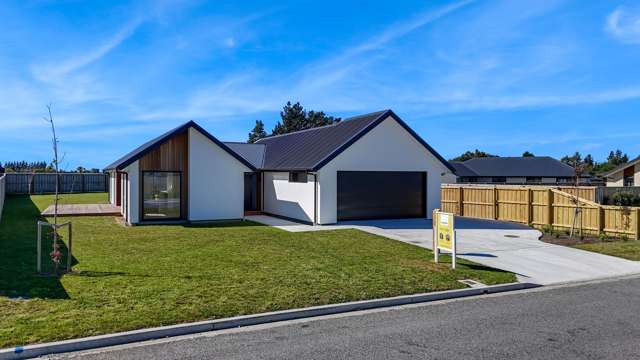 Now Priced to Move - Immediate Possession