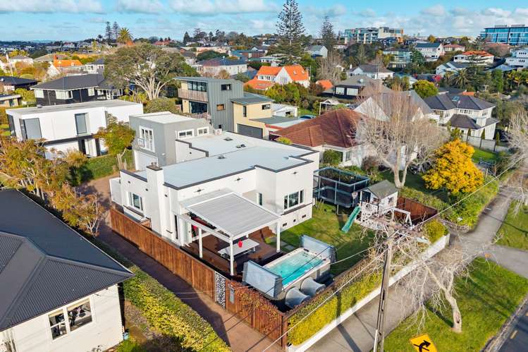 1/92 Patteson Avenue_0