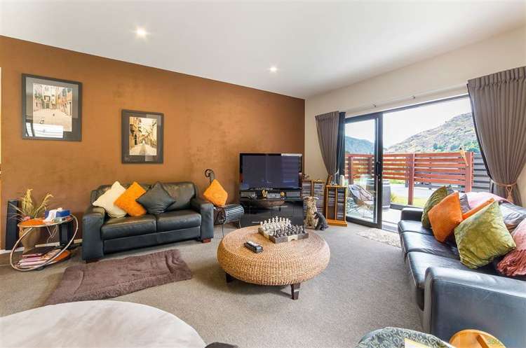 8 Redfern Terrace Arthurs Point_5