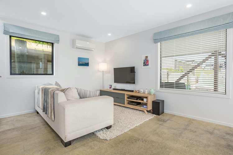 18 Astelia Way Woodridge_6