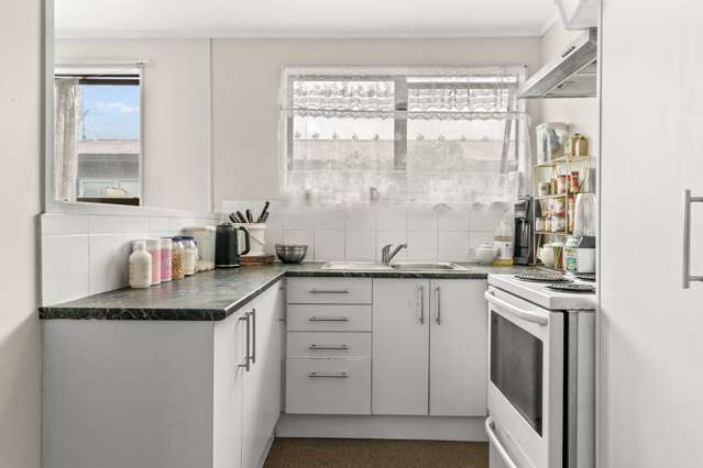 1/22 Norrie Smith Avenue Flat Bush_4