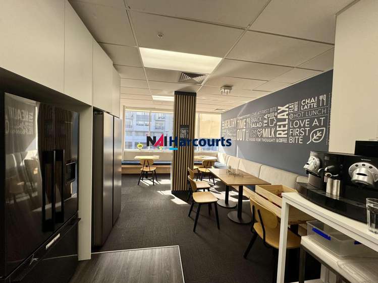 1/2 Fred Thomas Drive Takapuna_11