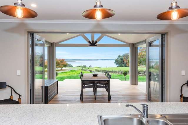 Harbour View Haven Luxury Living Te Awanui Waters