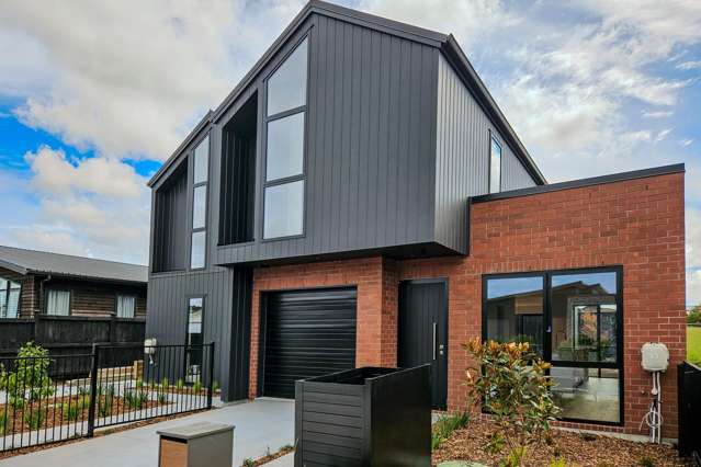 Large 173m² Duplex – Move-In Ready in Huapai