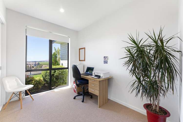 23 Golf View Close Fairhall_31