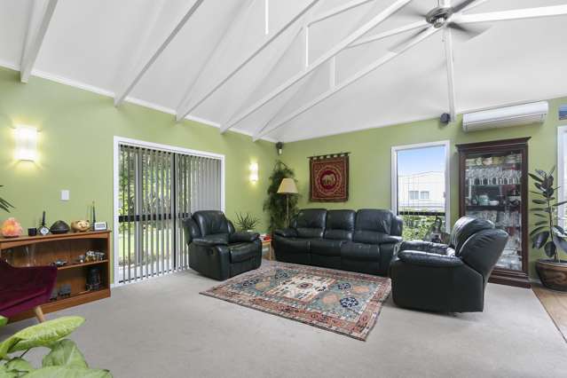 211 Miromiro Road Normandale_1