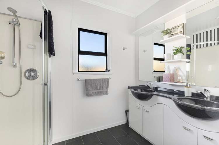 12 Black Street Stoke_21