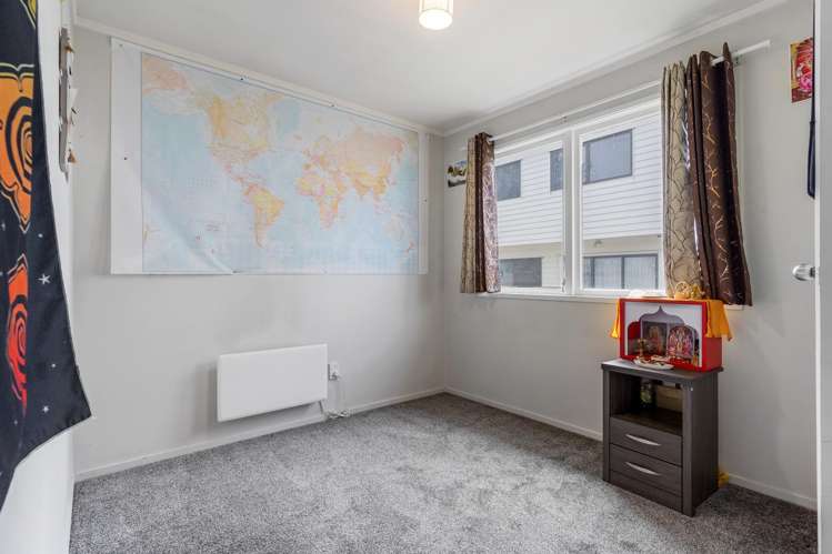 186 Mahia Road Wattle Downs_12