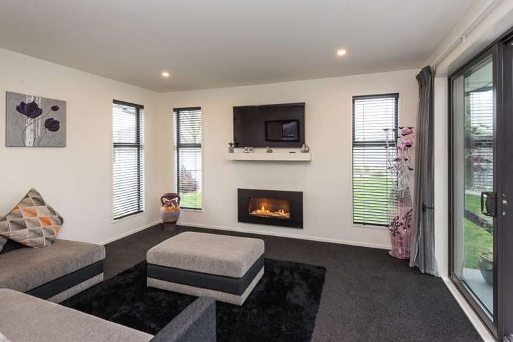 3 Saint Keverne Close Burwood_6