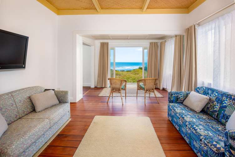 21 Ocean View Road Port Waikato_3