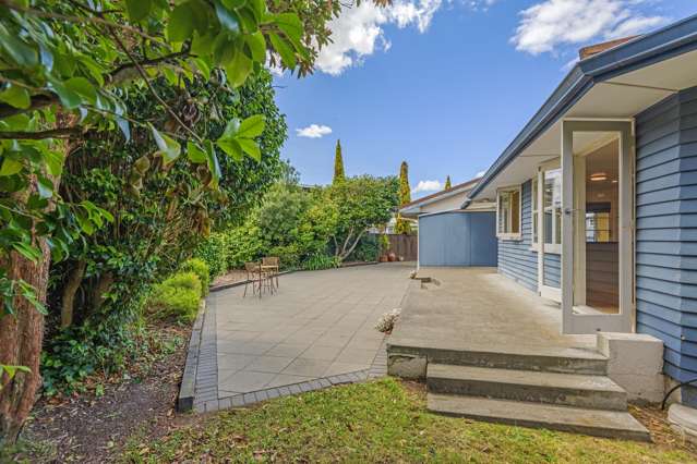 Hokowhitu cul-de-sac - quarter acre section!