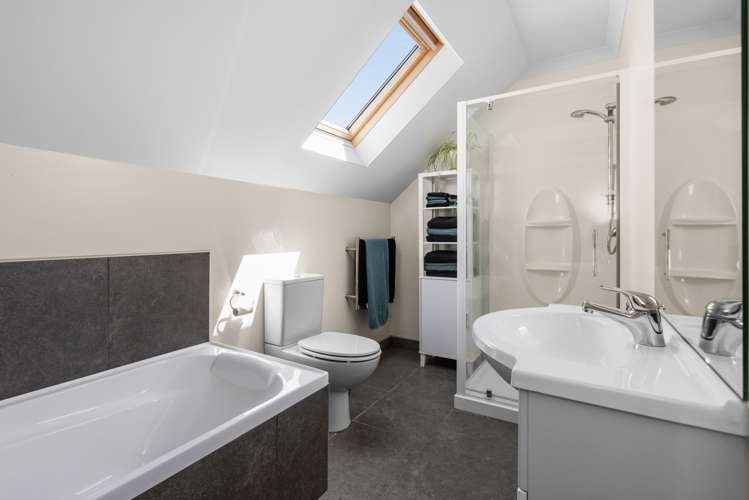 2/11 Te Aute Road Havelock North_18