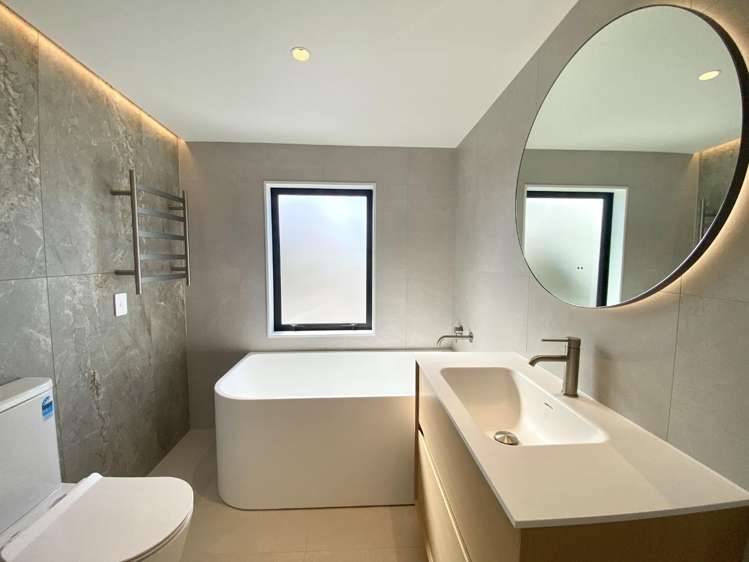 12A Tenterden Ave 1728_12