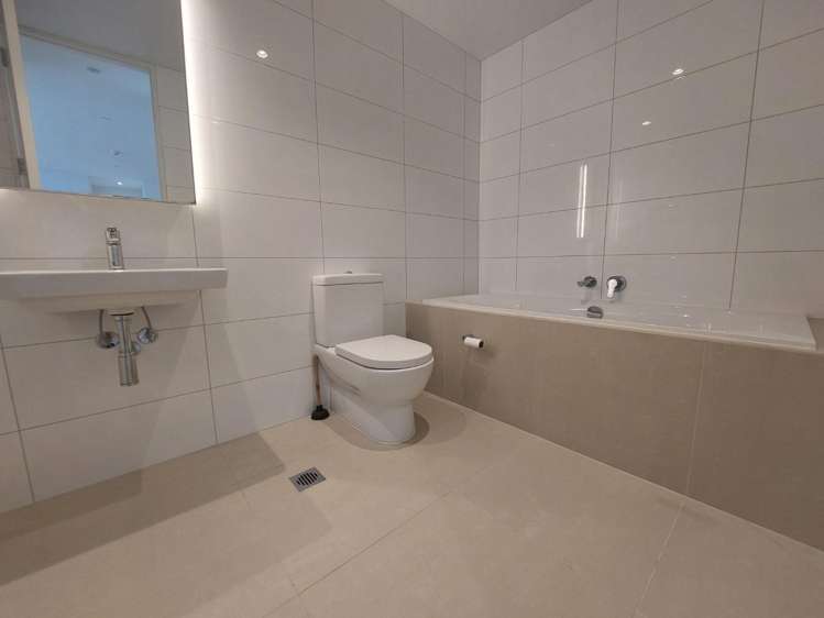 302/223A Green Lane West 1662_9