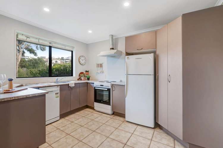 42 Savoy Road Orewa_8