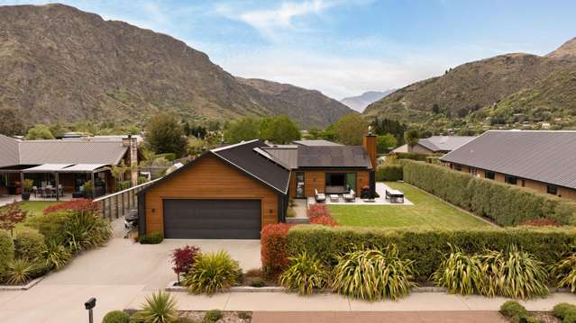 Private Family Home in Quiet Street