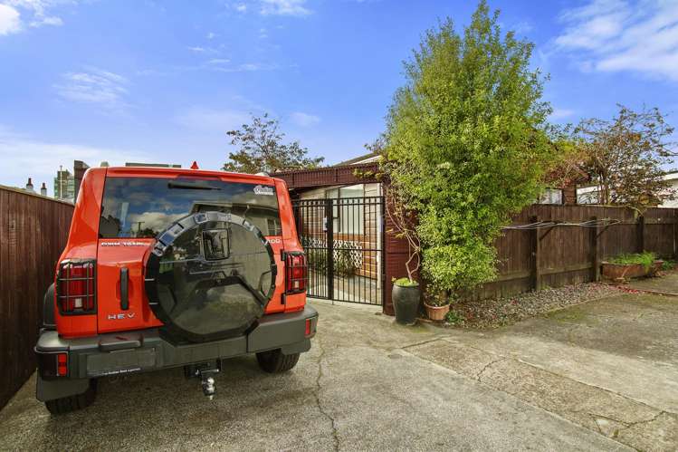 2/45 Copeland Street Hutt Central_15