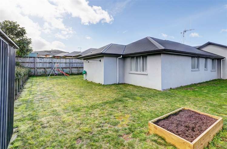 21 Heathfield Avenue Huntington_17