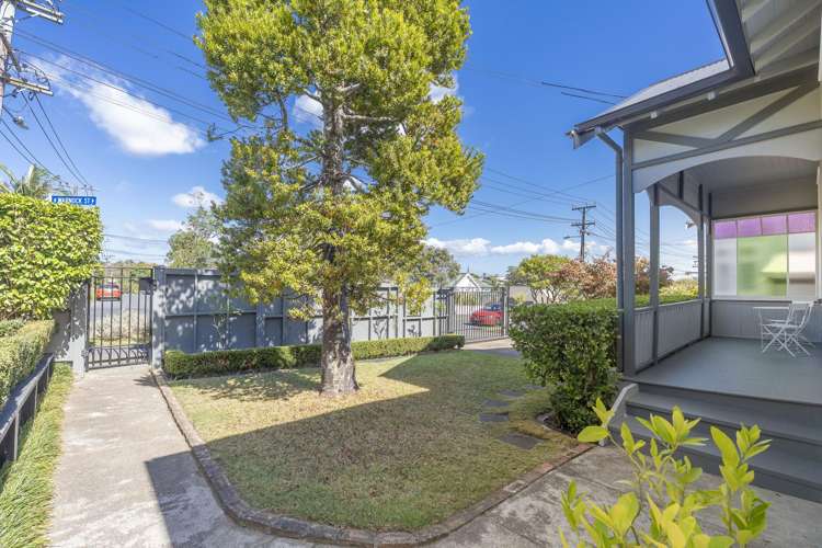 33 Warnock Street Westmere_18