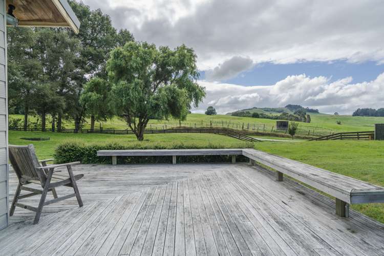 2/152 Mapara Road Acacia Bay_5