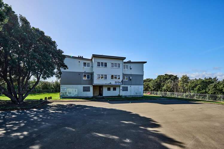 4, 6, 8 Nuku Street Strathmore Park_9