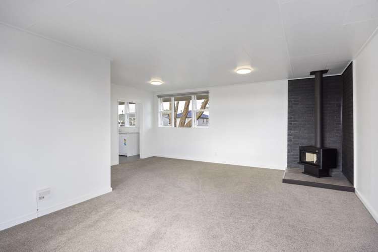 6 Calgher Avenue Waitara_5