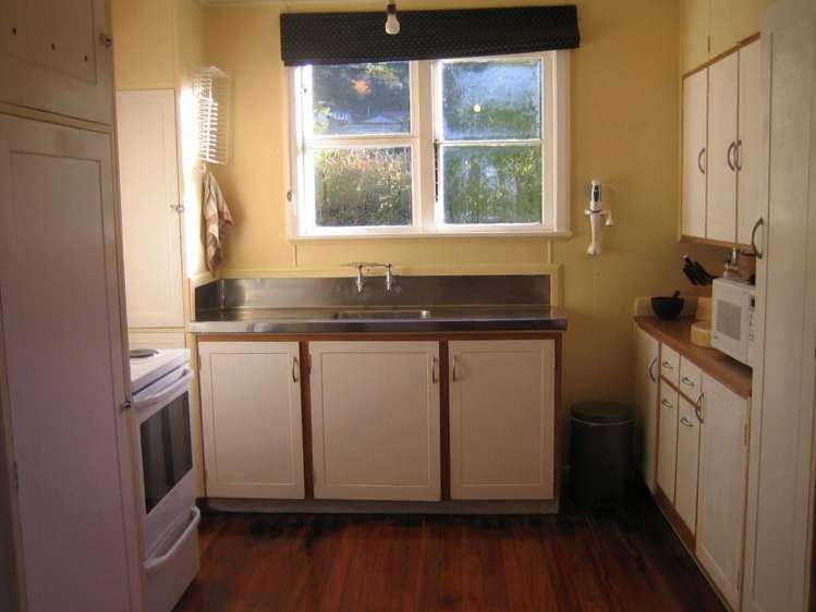 14 Sunshine Avenue Karori_8