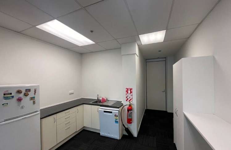 B/18 Normanby Road Mt Eden_5