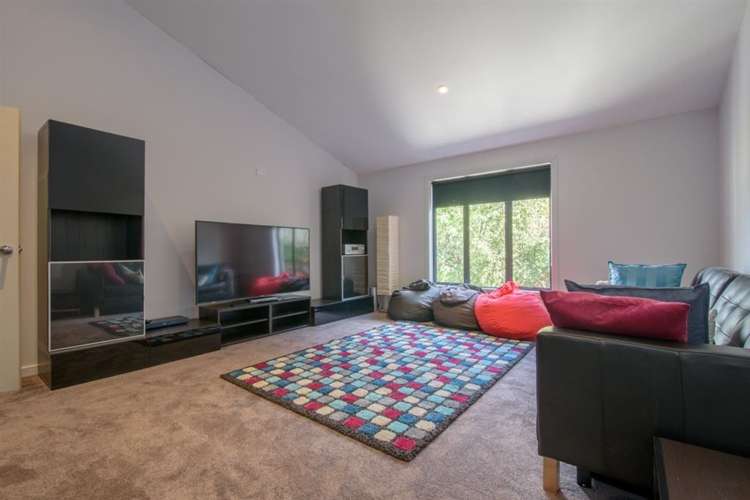 6 Evergreen Place Fernhill/Sunshine Bay_13